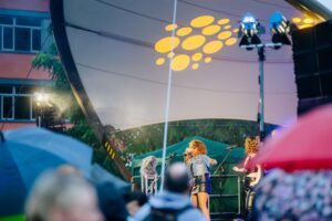 Glanzlichter Open Air mit der Coverband This is Tina +++ Foto: Besim Mazhiqi