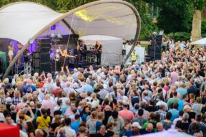 Glanzlichter Open Air mit der Coverband Falco meets Michael Jackson +++ Foto: Besim Mazhiqi