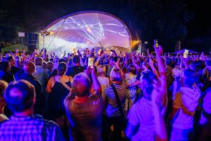 Glanzlichter Open Air mit der Coverband Falco meets Michael Jackson +++ Foto: Besim Mazhiqi