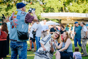 Glanzlichter Open Air im Bürgerpark Schloß Holte-Stukenbrock +++ Taylor Experience +++ Foto: Besim Mazhiqi
