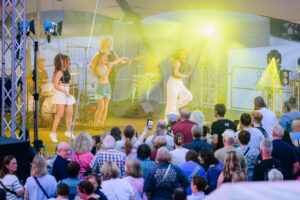 Glanzlixchter Open Air im Bürgerpark Schloß Holte-Stukenbrock +++ Taylor Experience +++ Foto: Besim Mazhiqi