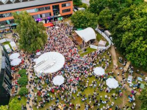 Glanzlichter Open Air im Bürgerpark Schloß Holte-Stukenbrock +++ Kaiser Tribute Band +++ Foto: Besim Mazhiqi