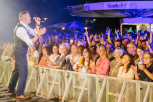 Glanzlichter Open Air im Bürgerpark Schloß Holte-Stukenbrock +++ Kaiser Tribute Band +++ Foto: Besim Mazhiqi