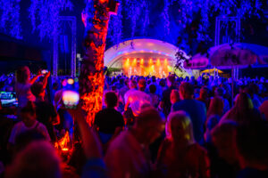 Glanzlichter Open Air im Bürgerpark Schloß Holte-Stukenbrock +++ Kaiser Tribute Band +++ Foto: Besim Mazhiqi